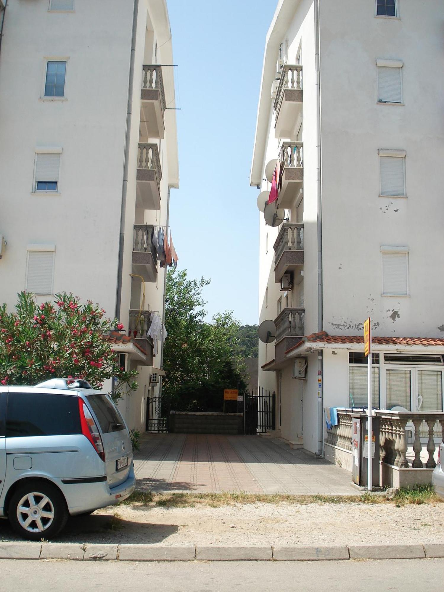 Apartments Aleksic Sutomore Exterior foto